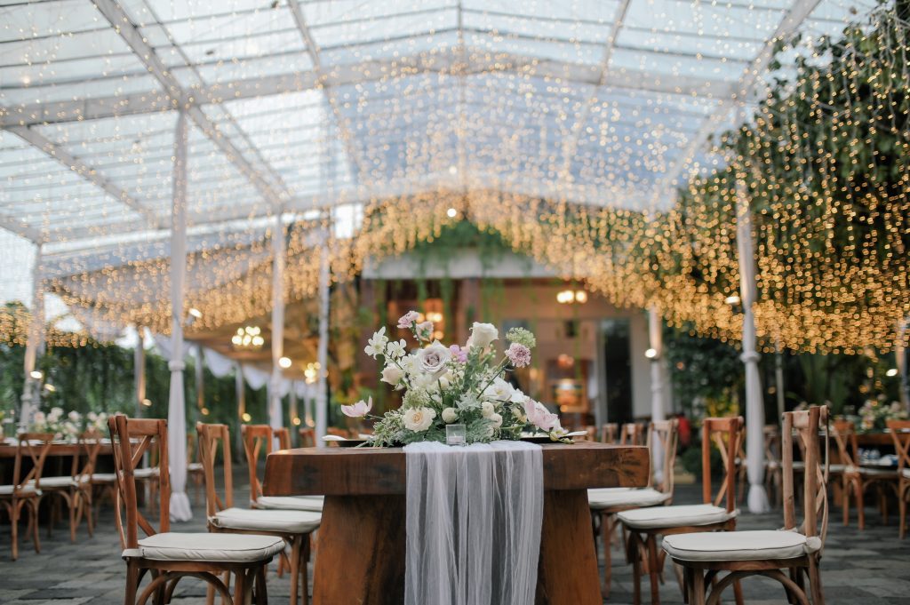 Hochzeit in Hessen Dekoration Licht