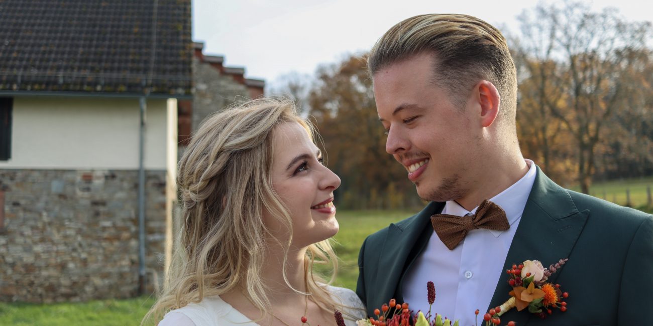 Herbsthochzeit Brautpaar