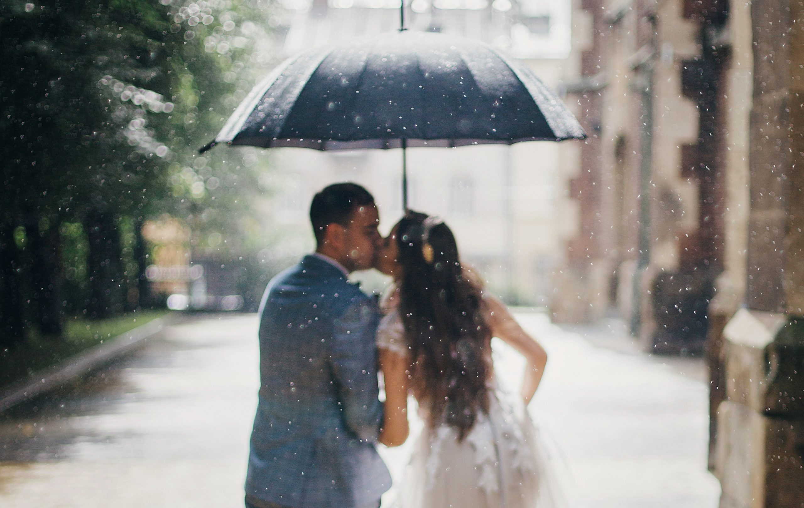 Hochzeitsfotografie: Kosten, Regen und Anzahl der Fotos